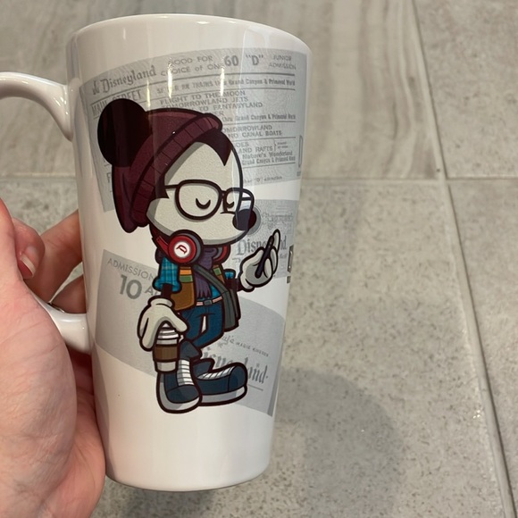 Disneyland Coffee Mug - Picture 6 of 8